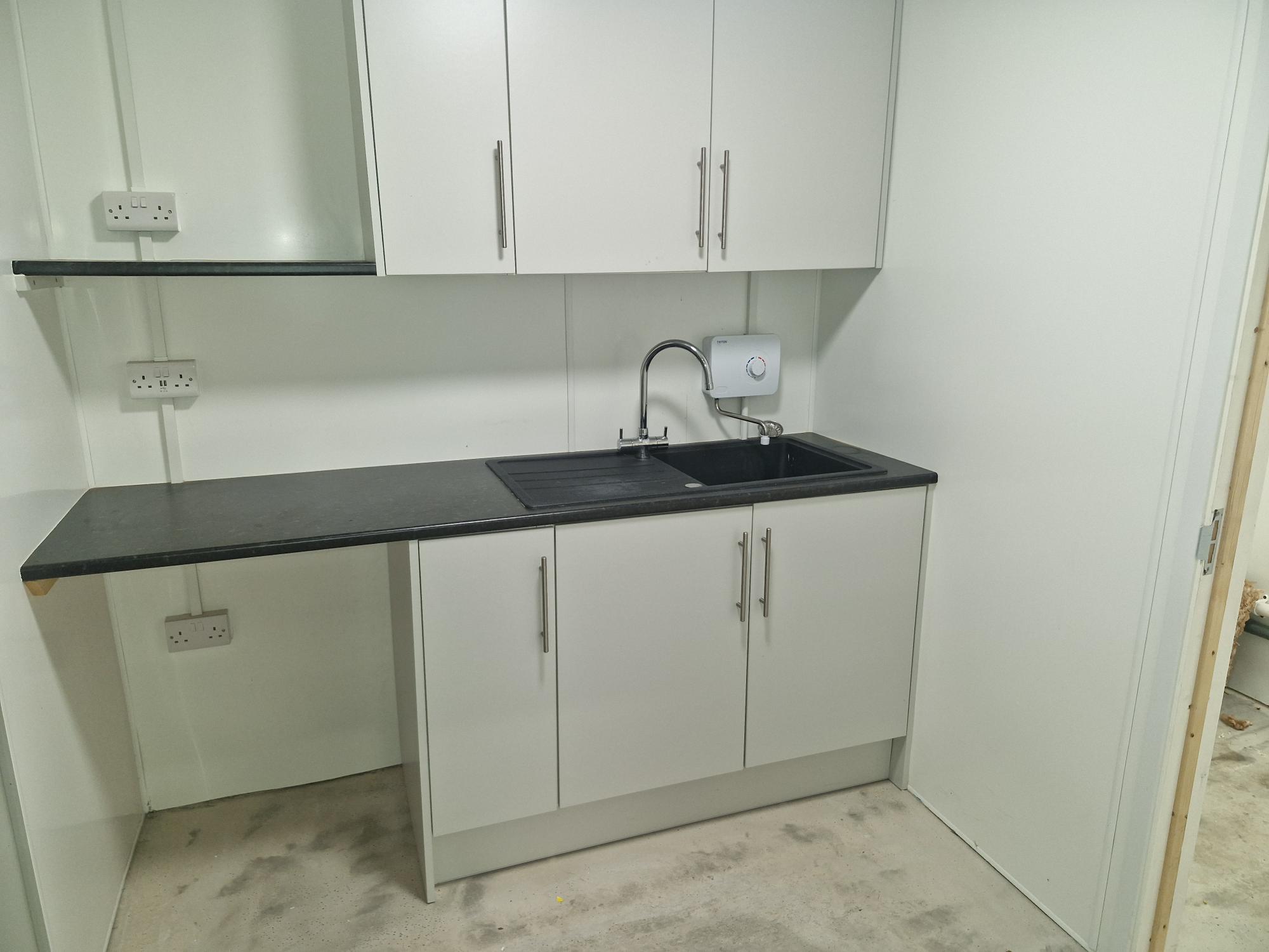 Industrial Unit in Cannock - photo 4